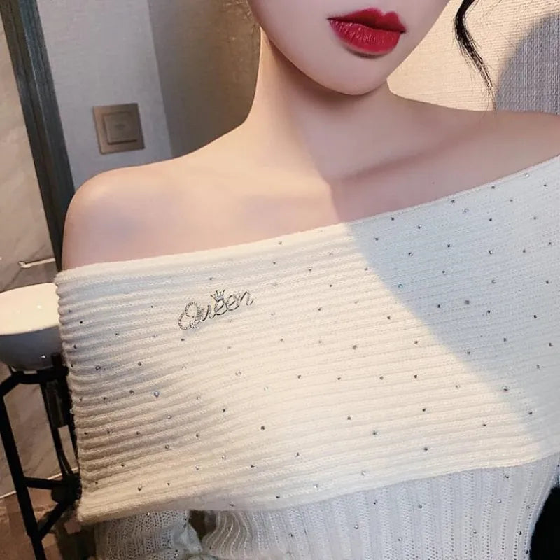 Trendy Queen Letter Inlaid Rhinestone Brooches for Women Simple Elegant Charm Casual Alloy Brooch Pins Dress Wedding Gifts