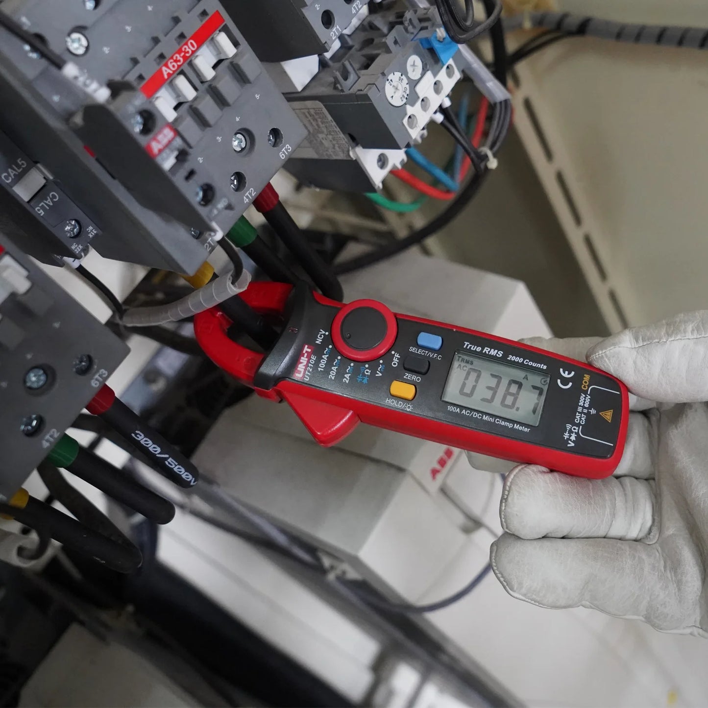 UNI-T UT210E UT202A UT204 Plus Clamp Meter AC/DC Digital Voltmeter Ammeter Pliers Multimeter Professional Electrical Multitester