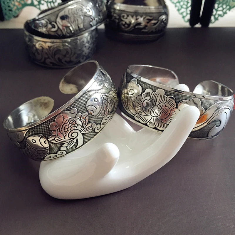 Bohemian Ethnic Style Retro Silver Wide Bracelet for Women Carved Flower Opening Fashionable Bracelet Boho Vintage Jewelry